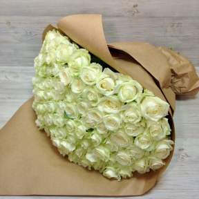 Букет из 101 белой розы (50см)