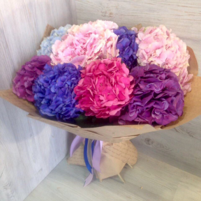 Букет из 9 шт разноцветных гортензий