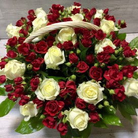 Превью Корзина микс из розы