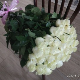 Превью Букет из 35 белых роз Мондиаль